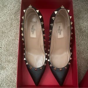 Valentino Garavani Rockstud 85mm Pointy Toe Pumps Nero Black 37 Grained Leather